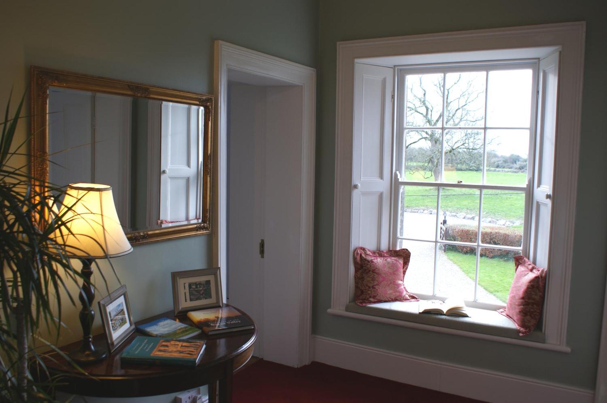 Corofin  Inchiquin House, Period Home In The Heart Of The Burren מראה חיצוני תמונה